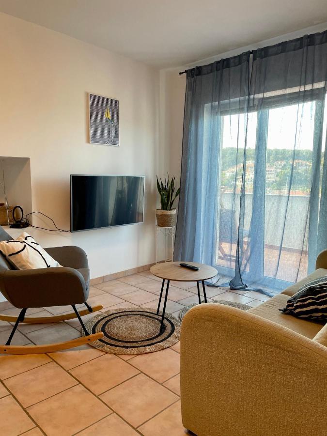 ילסה Apartment Frina I, Island Hvar מראה חיצוני תמונה